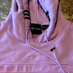 Ivy Park Adidas cropped shrug XS, used excellent condition. Aug 2021 launch